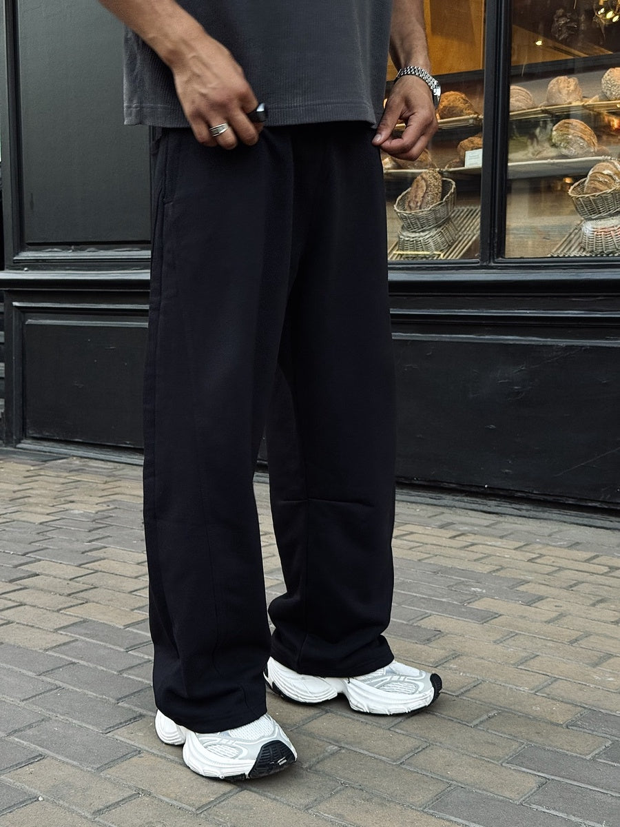 Balloon Fit Black SweatPants