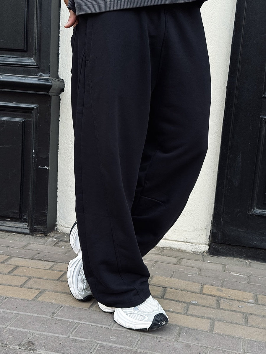 Balloon Fit Black SweatPants